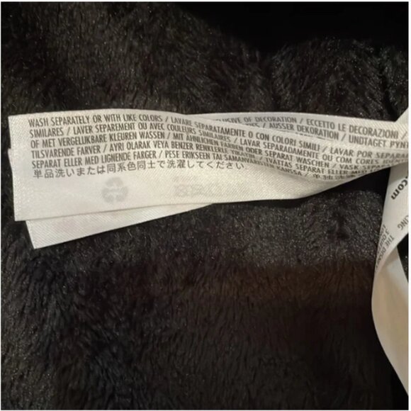 Disney Mickey Mouse Sequin Velvet Fuzzy Pullover Black Sweatshirt Women X-Large - Picture 9 of 14